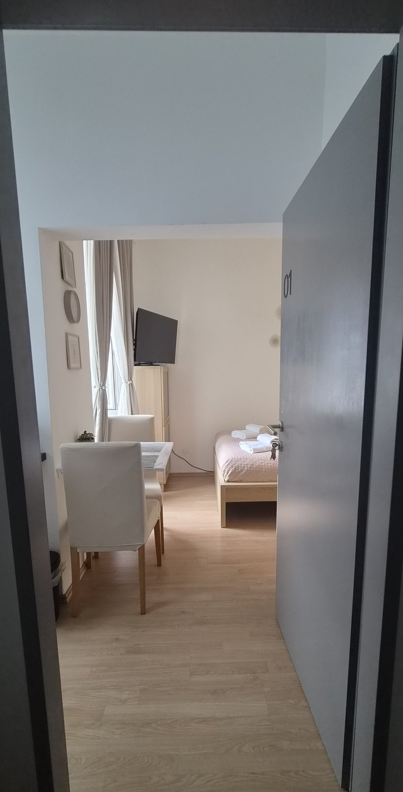 Magnolia Suite 01